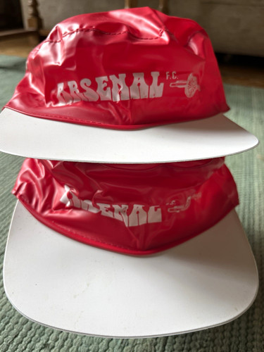 Two arsenal caps - fc,